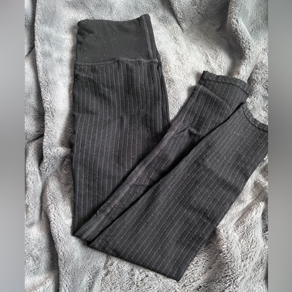Fabletics Black ribbed leggings